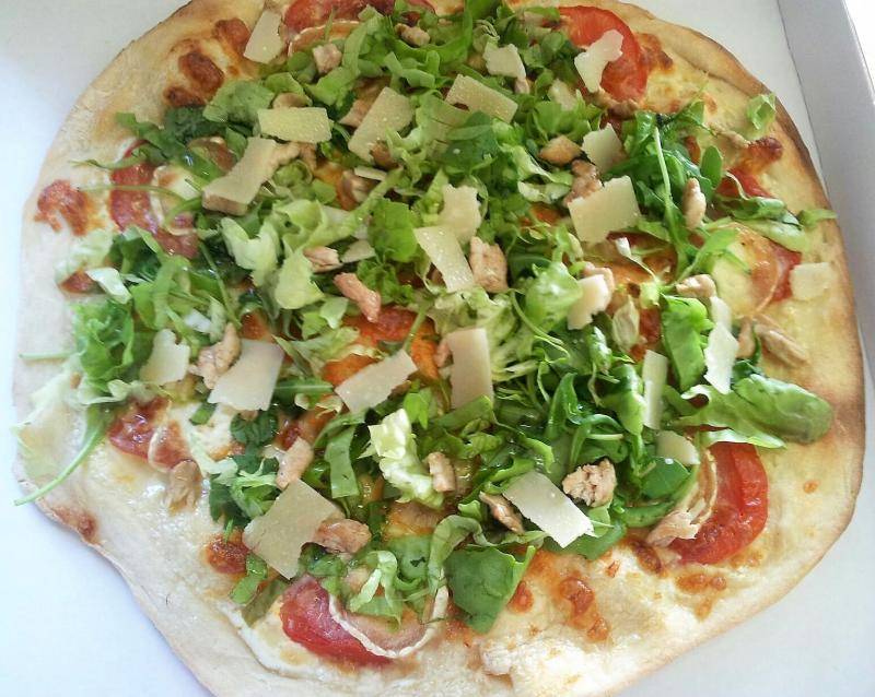 pizza salade et fromage